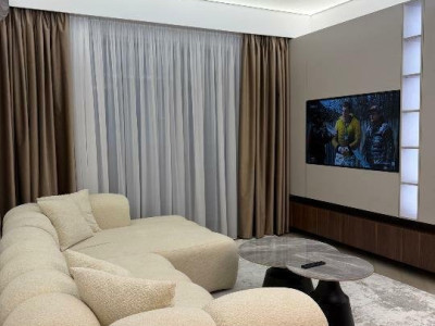 Aparatamen 3 camere | 68 mp + terasă 9 mp | Etaj 1/10 | Parcare inclusă