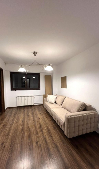 Apartament de 4 camere | Centrala de bloc | Renovat | Dorobanti 