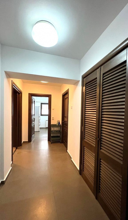 Apartament de 4 camere | Centrala de bloc | Renovat | Dorobanti 