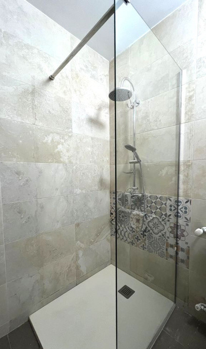 Apartament de 4 camere | Centrala de bloc | Renovat | Dorobanti 