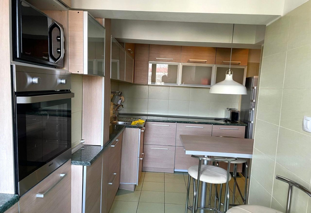 Apartament 2 camere de închiriat Unirii | Ultracentral, renovat, pet friendly
