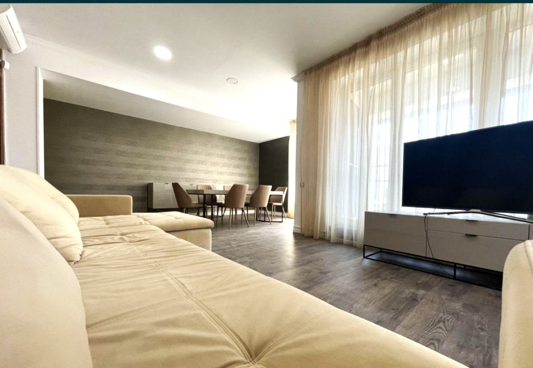 Apartamnet de 3 camere | Parcare | Laguna Residence