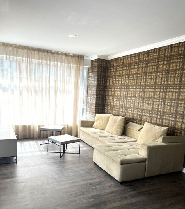 Apartamnet de 3 camere | Parcare | Laguna Residence
