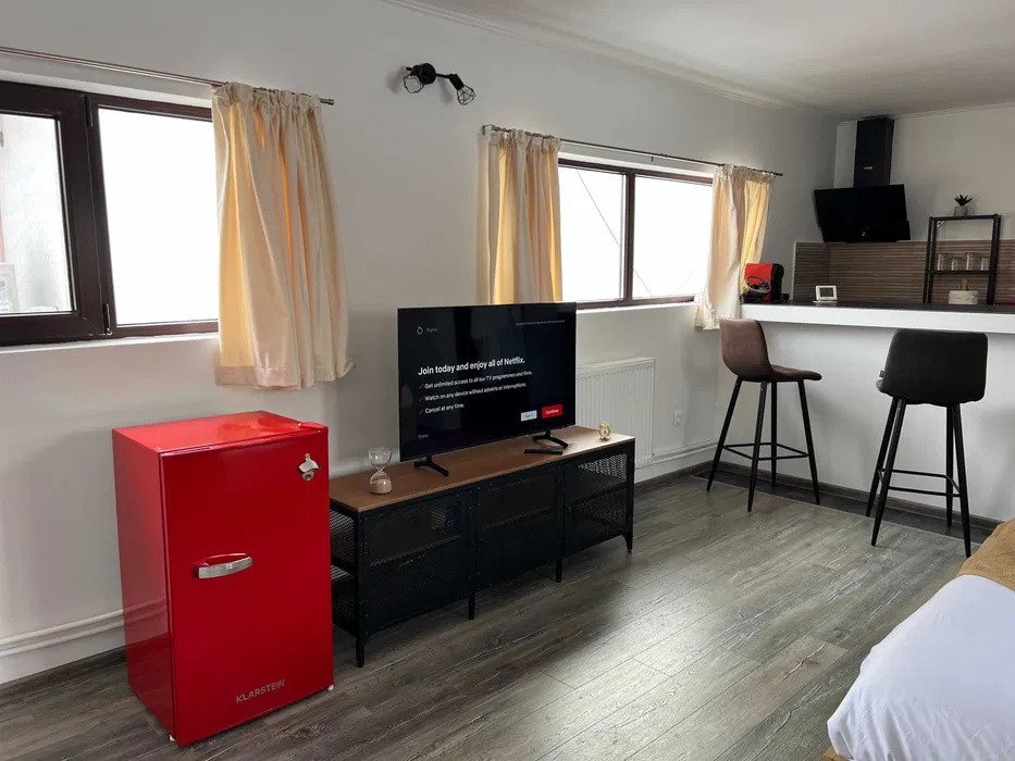 Garsoniera din Zona Baneasa  | 30 Mp Curte proprie 