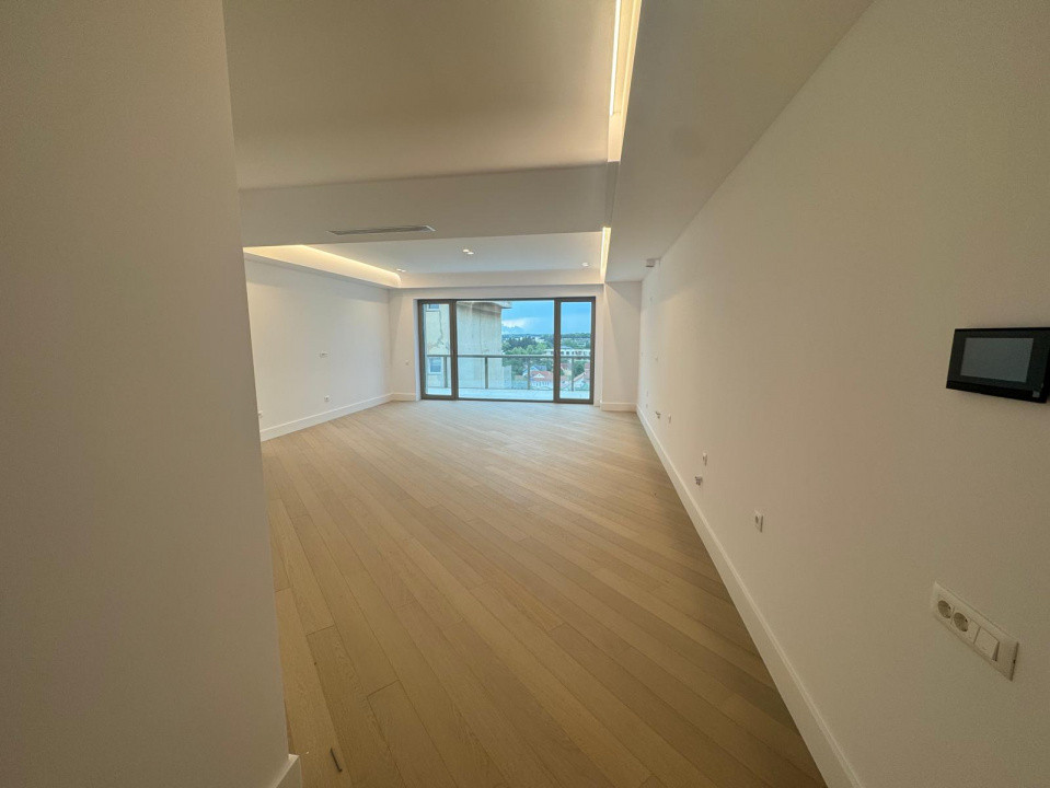 Apartament 3 camere | 1 loc de parcare | Terasă 25 mp | Iancu Nicolae