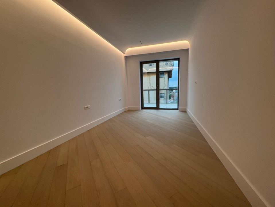 Apartament 3 camere | 1 loc de parcare | Terasă 25 mp | Iancu Nicolae