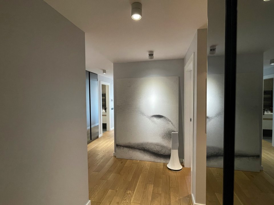 Apartament cu 3 camere One Herastrau Towers 3