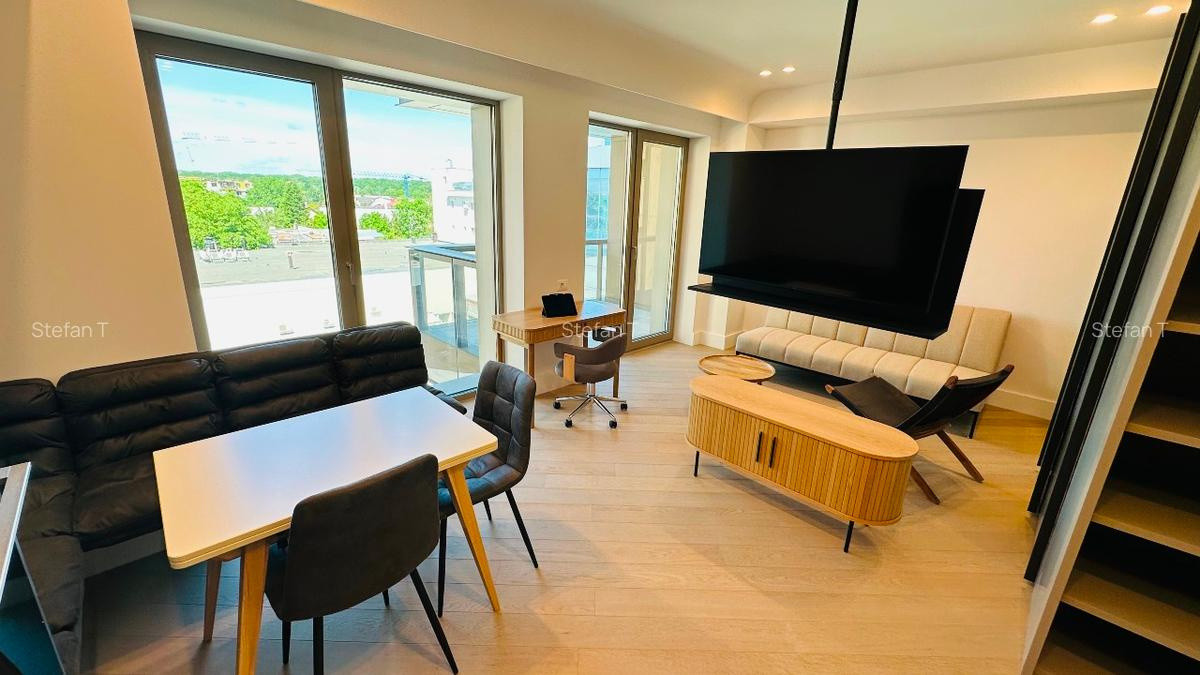 Studio dublu | Cortina 126 | Iancu Nicolae | Modern | 
