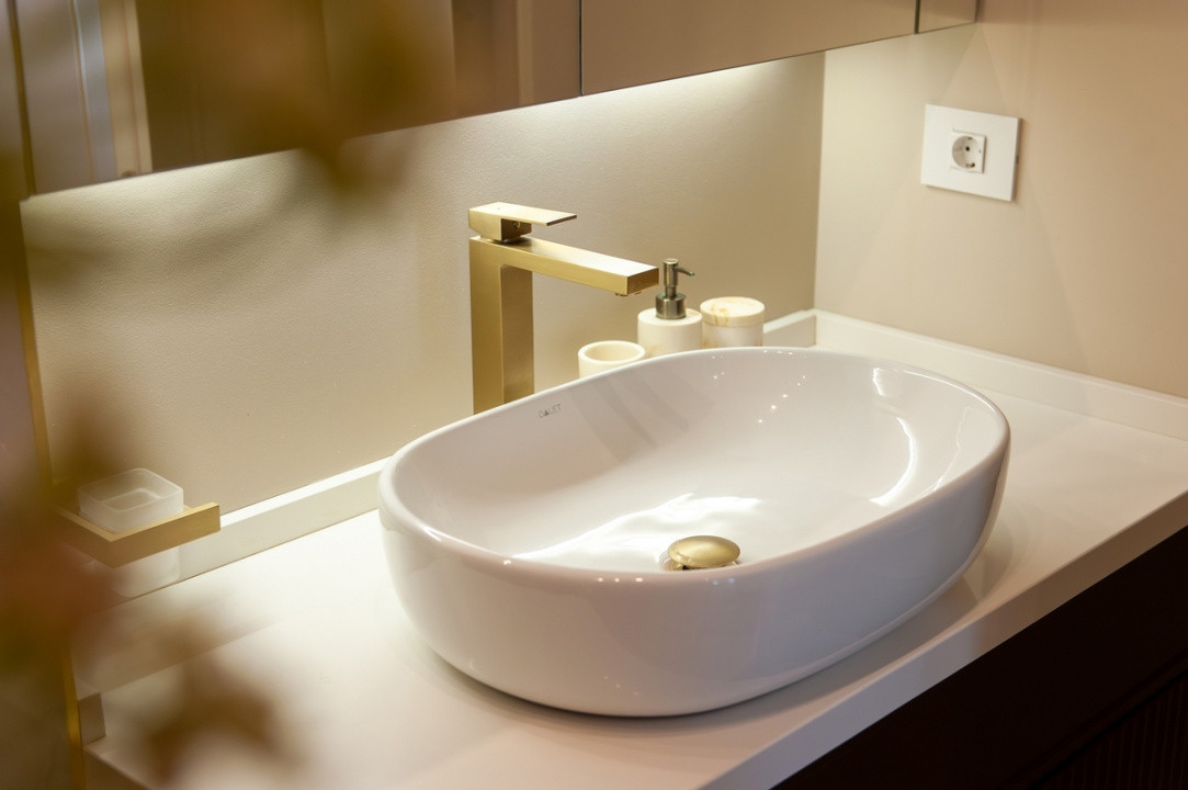 Apartament 4 camere de închiriat Băneasa | 2 Locuri de parcare | Mobilat Lux