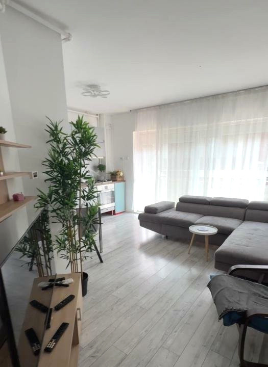 Apartament de 2 camere | zona Straulesti | loc de parcare 