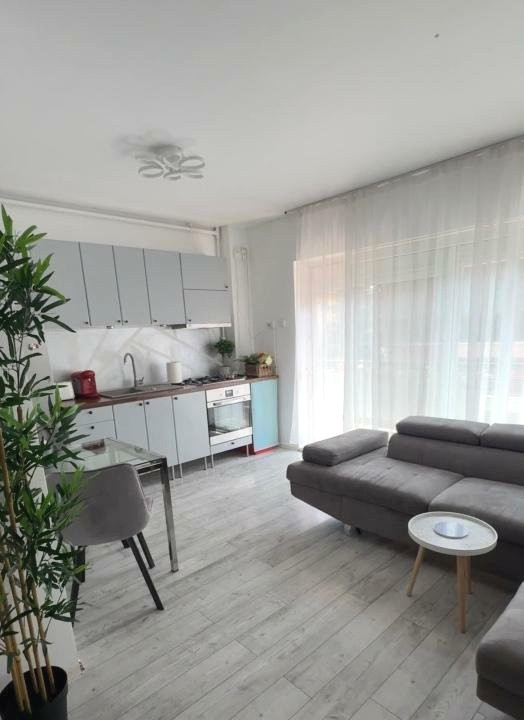 Apartament de 2 camere | zona Straulesti | loc de parcare 