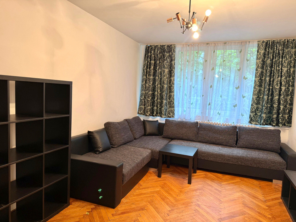 Apartament cu 2 camere | Decomandat și complet mobilat |  Arcul de Triumf