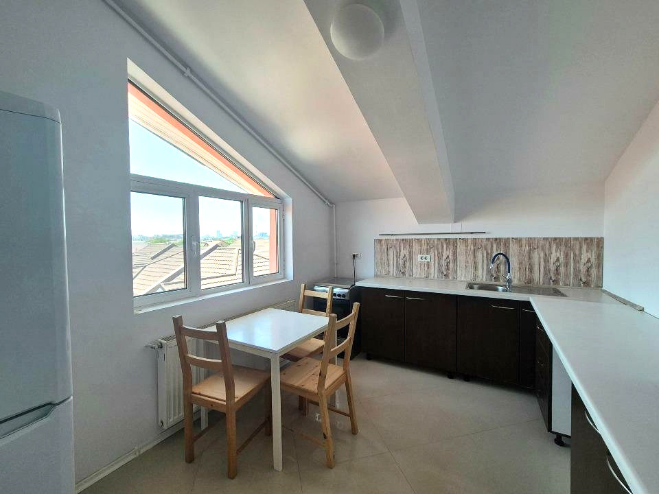 Apartament cu 3 camere de închiriat | Mansardă | Zona Pipera
