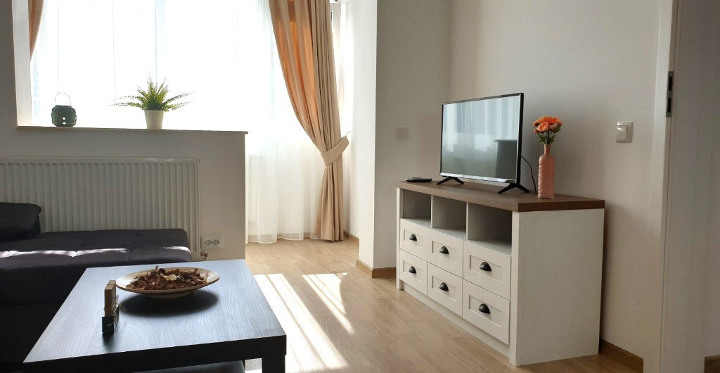 APARTAMENT DE 2 CAMERE, MODERN, POLONA