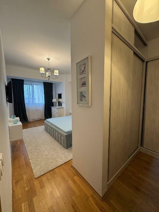 Apartament de 3 camere | 2 Locuri de parcare | Zona Scoala Americana 