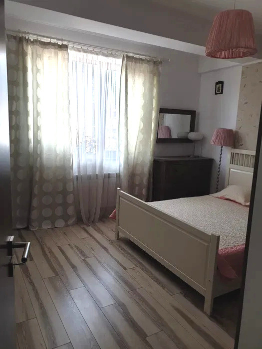 Apartament de închiriat | 2 camere | Metrou 1 Mai 