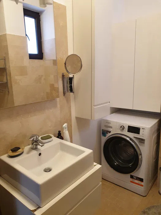 Apartament de închiriat | 2 camere | Metrou 1 Mai 