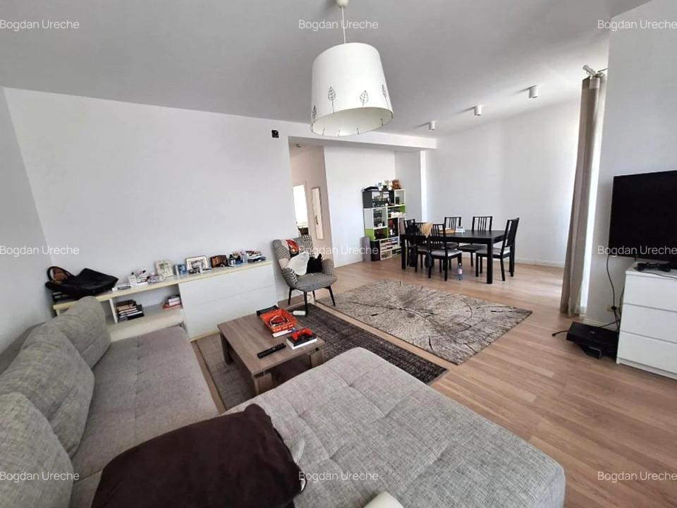 Casa individuala de vanzare | 2 locuri de parcare | Pipera