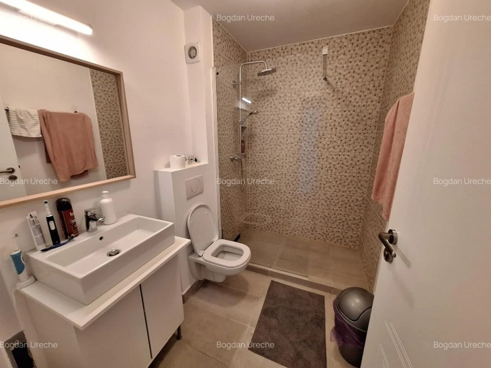 Casa individuala de vanzare | 2 locuri de parcare | Pipera
