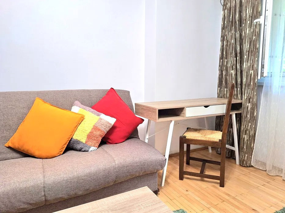 APARTAMENT DE 2 CAMERE IN ZONA DOROBANTI