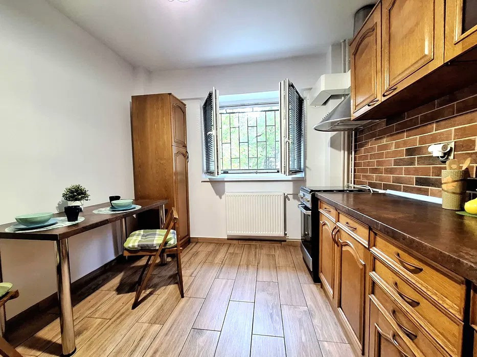 APARTAMENT DE 2 CAMERE IN ZONA DOROBANTI