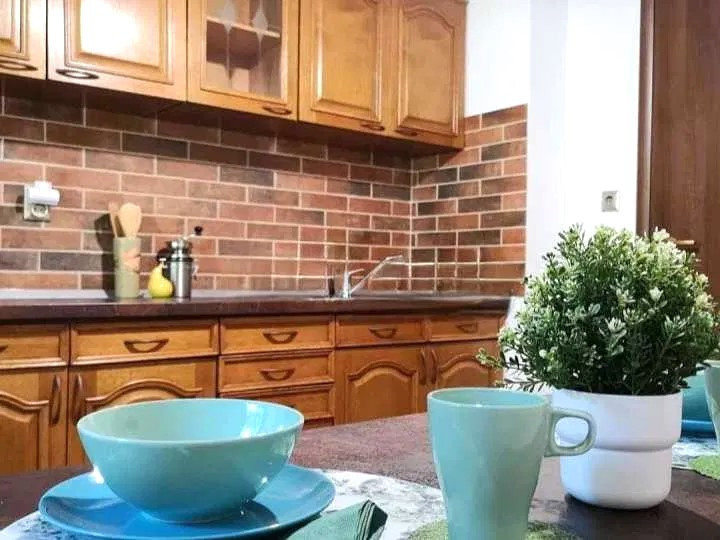 APARTAMENT DE 2 CAMERE IN ZONA DOROBANTI