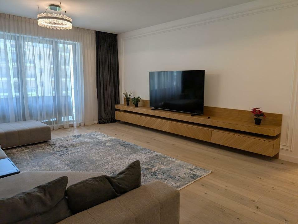 Apartament 3 camere de închiriat  Herăstrău | 135 mp utili | 2 locuri parcare