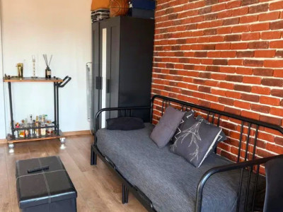 Garsonieră renovată de închiriat | 32 mp | Moșilor |
