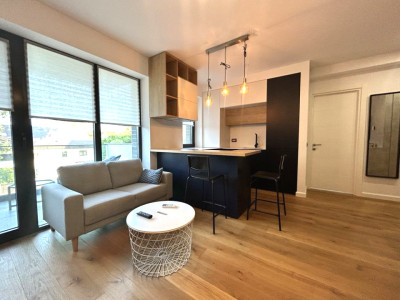Apartament 2 camere de închiriat | Parcare inclusă | Petrom City – Străulești