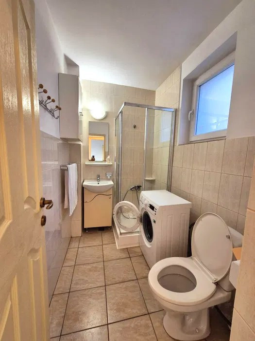 APARTAMENT DE 2 CAMERE, MODERN, PIATA IANCULUI