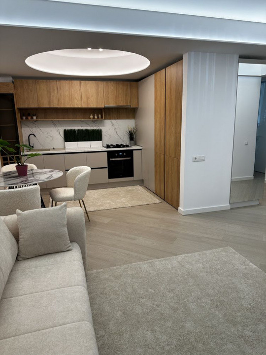 Apartament 3 camere de închiriat | Prima închiriere | Cortina North