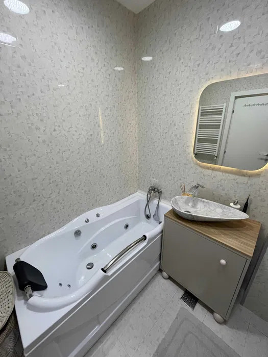 APARTAMENT DE 3 CAMERE, BLOC NOU, CENTRALA PROPRIE, AVIATIEI