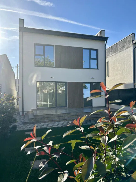 Casa individuala de vanzare | 4 camere | 130MP utili | Voluntari