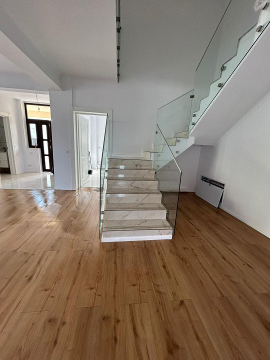 Casa tip duplex de vanzare | Tunari