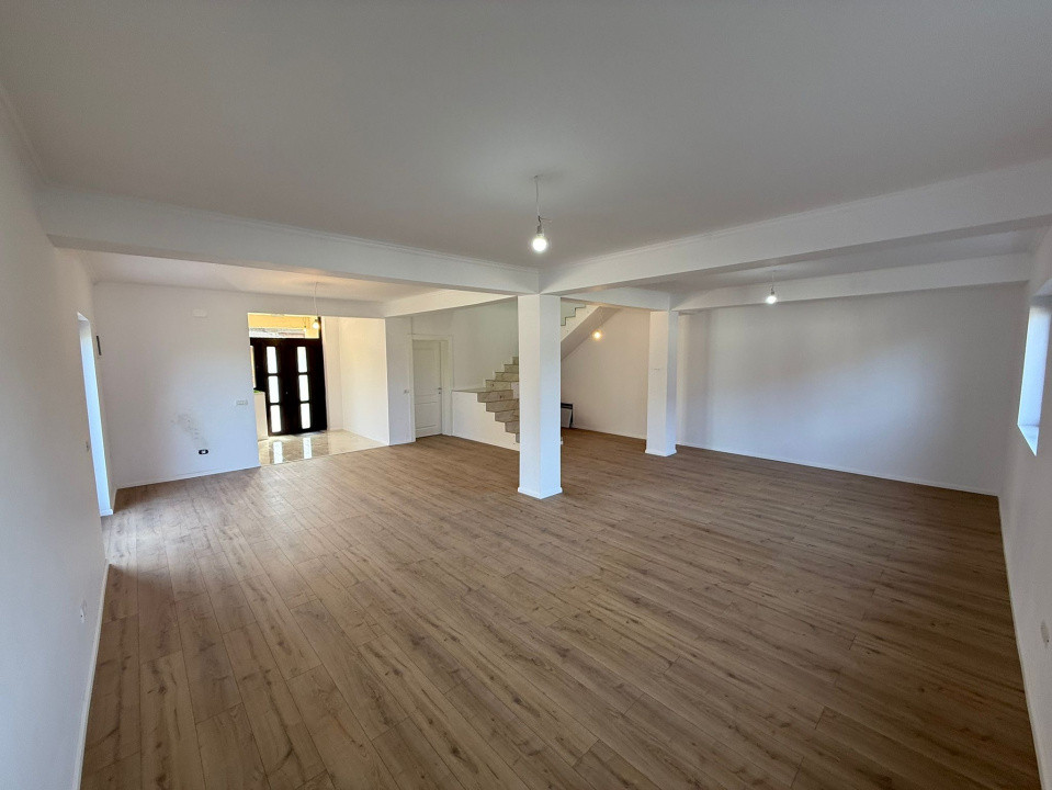 Casa tip duplex de vanzare | Tunari