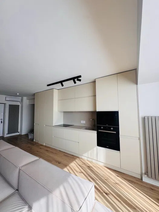 APARTAMENT DE 3 CAMERE, PRIMA INCHIRIERE, UNIRII