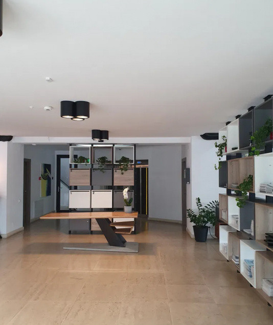 Spatiu Comercial  | 85/145/230 mp | Cladire de birouri | Unirii