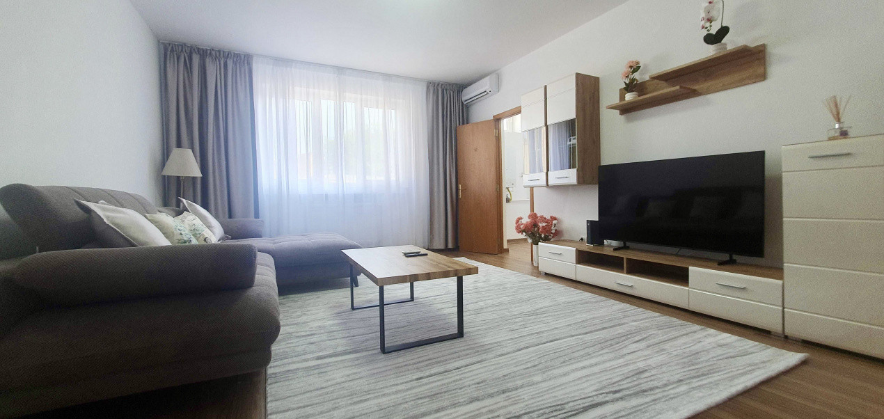 Apartament 3 camere | Centrala proprie | Piata Romana 