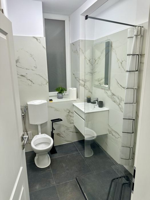 Apartament 3 camere | Centrala proprie | Proaspăt renovat | Calea Victoriei 