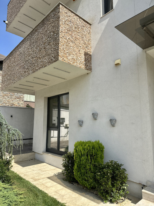 Vilă exclusivistă 6 camere | 314 mp utili | teren 500 mp | Zona Pipera