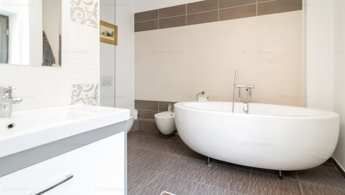  Apartament Duplex | Ultracentral | 120 mp | Metrou | Universitate 