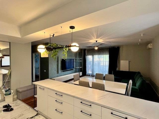 Apartament 3 camere | 118 Mp | Zona Iancu Nicolae | 2 Parcari subterane 