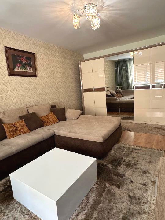 Apartament 2 camere decomandat | Renovat | Metrou Piata Victoriei