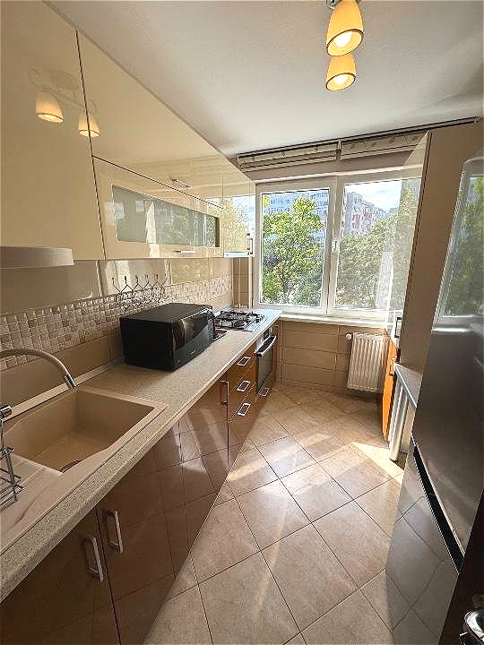 Apartament 2 camere decomandat | Renovat | Metrou Piata Victoriei