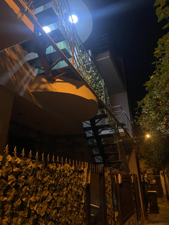 Apartament 3 camere | Central | 100 mp | Metrou 